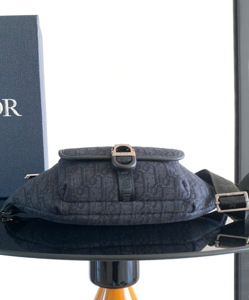 Christian Dior Dior 8 Belt Bag